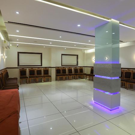 Hotel Ashray Inn Express Ahmedabad Exterior photo