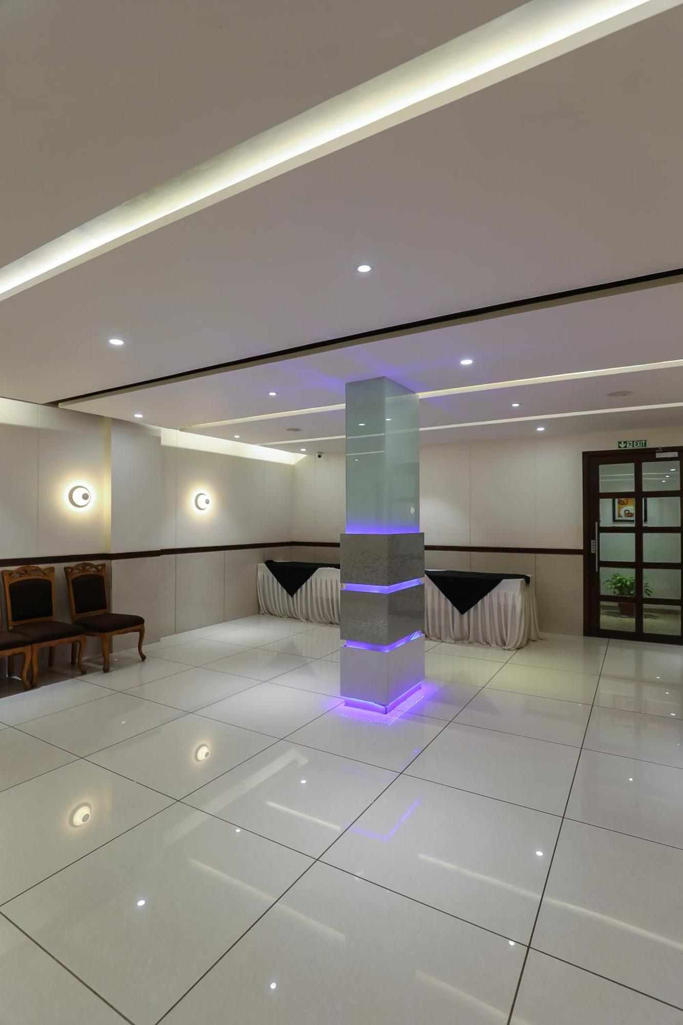 Hotel Ashray Inn Express Ahmedabad Exterior photo