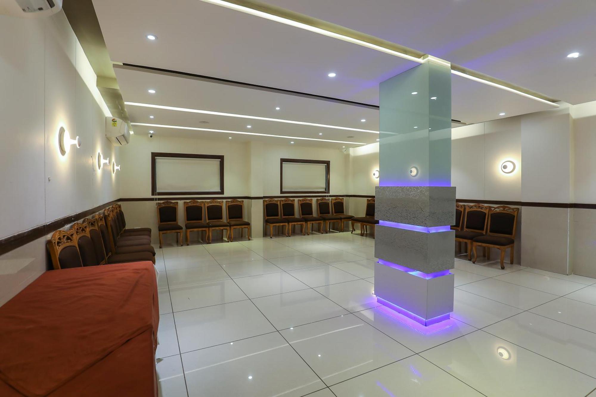 Hotel Ashray Inn Express Ahmedabad Exterior photo