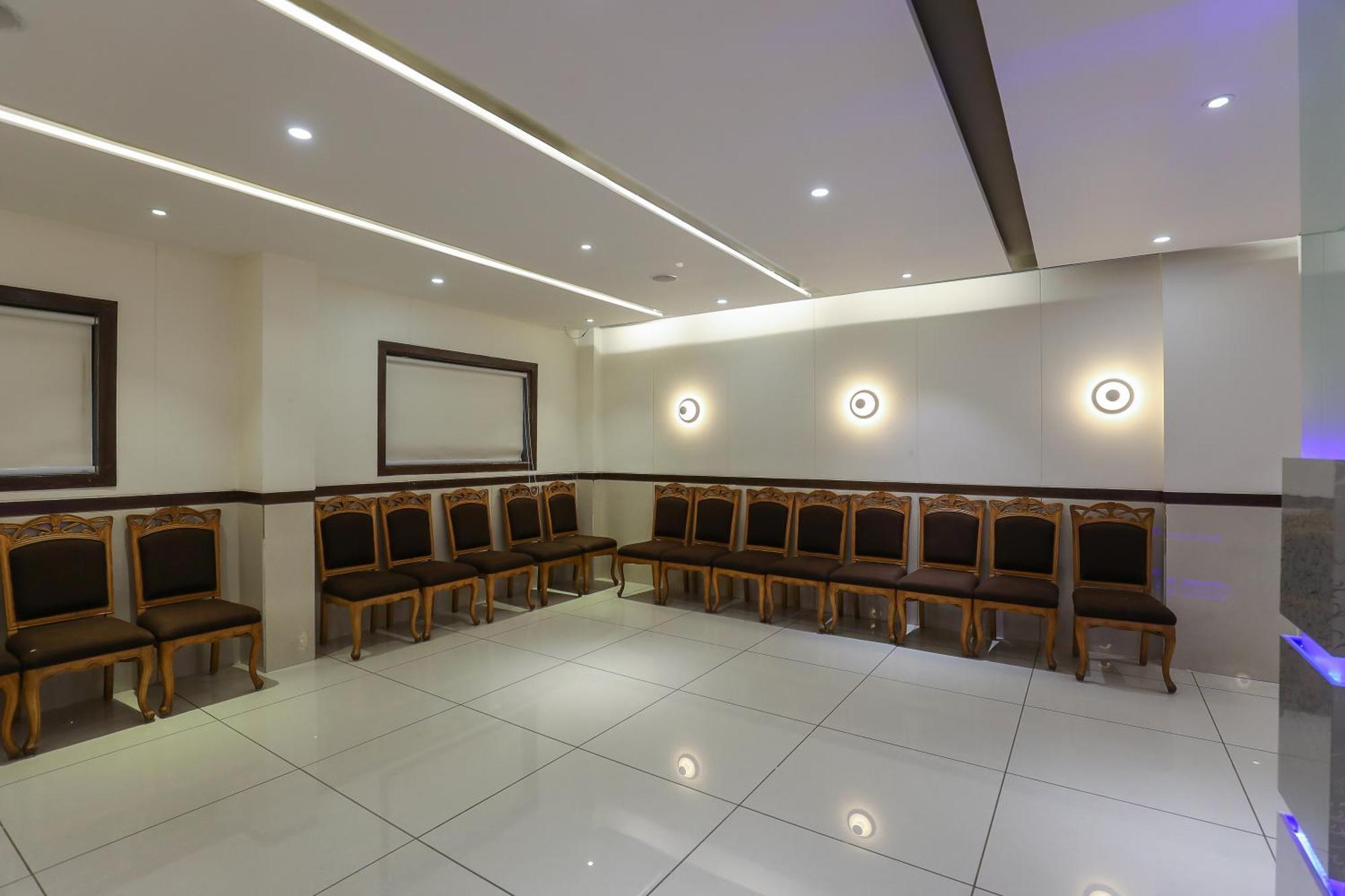 Hotel Ashray Inn Express Ahmedabad Exterior photo