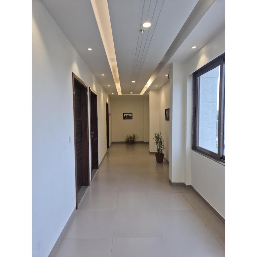 Hotel Ashray Inn Express Ahmedabad Exterior photo